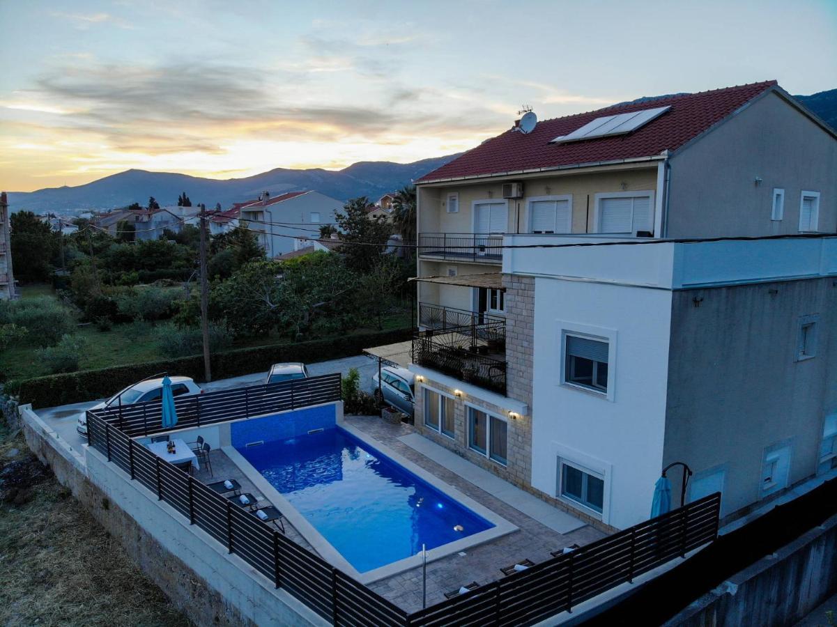 Apartmani Jukic Kastela Exterior photo